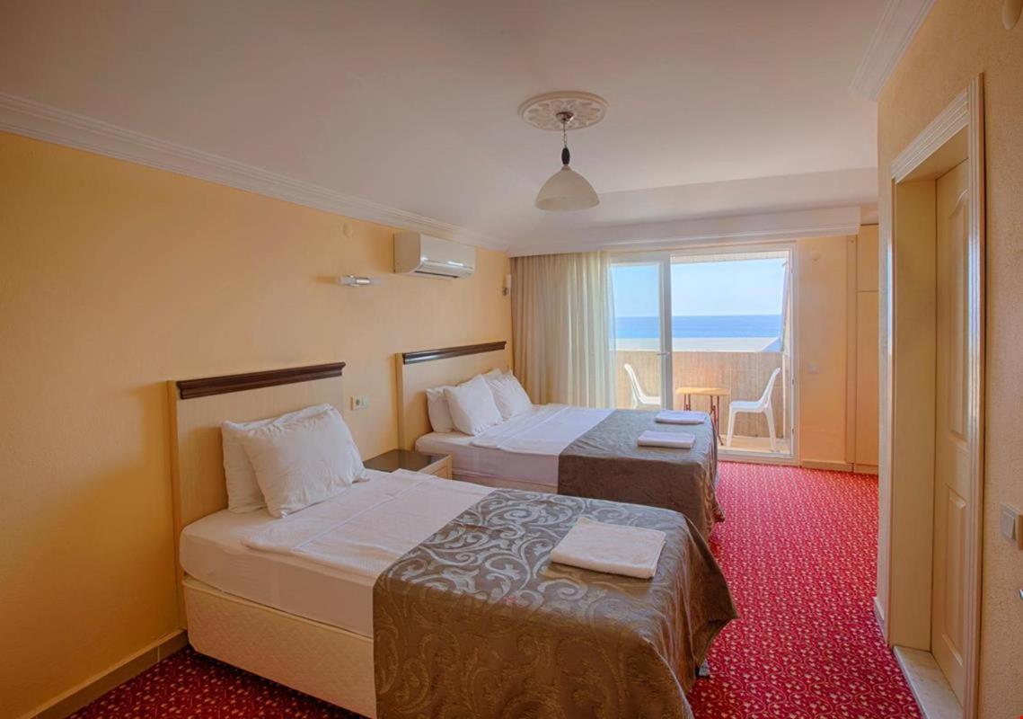 Azak Blue Otel Okurcalar Exterior photo