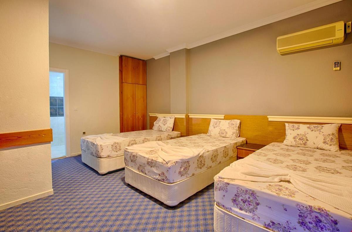 Azak Blue Otel Okurcalar Exterior photo