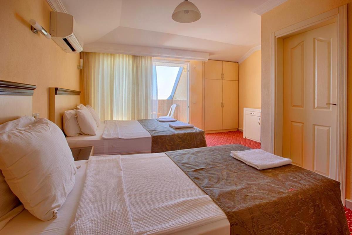 Azak Blue Otel Okurcalar Exterior photo